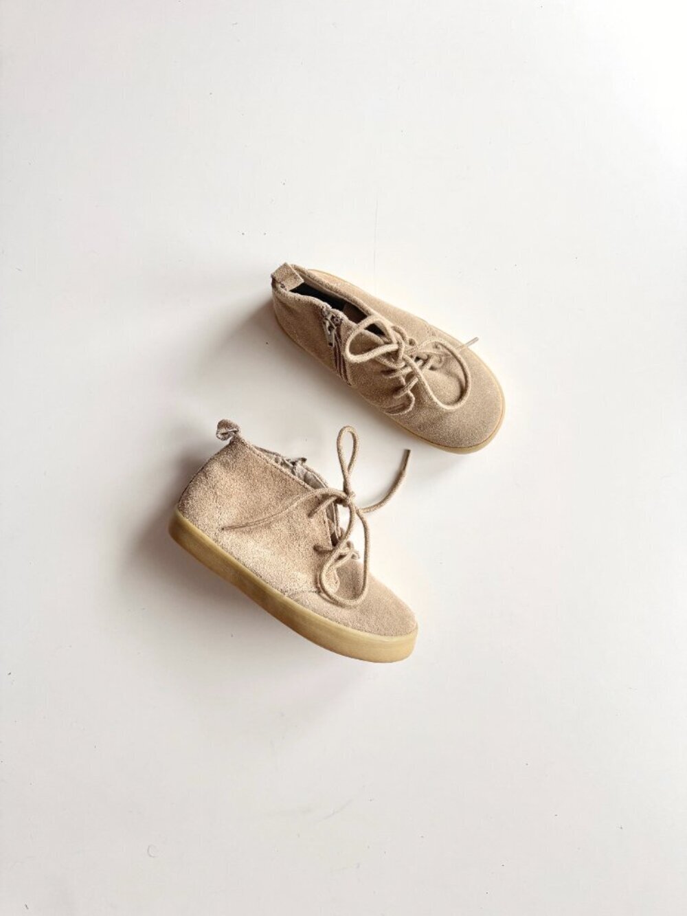 Kids' GAP Leather Desert Chukka Sneakers, Size 10